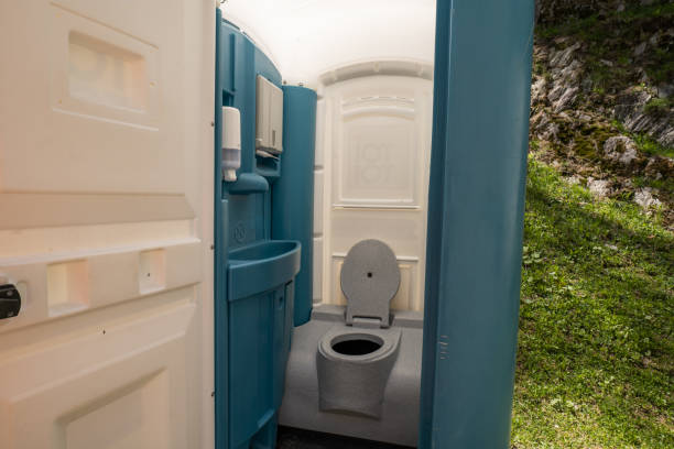 Types of Portable Toilets We Offer in Mead Valley, CA